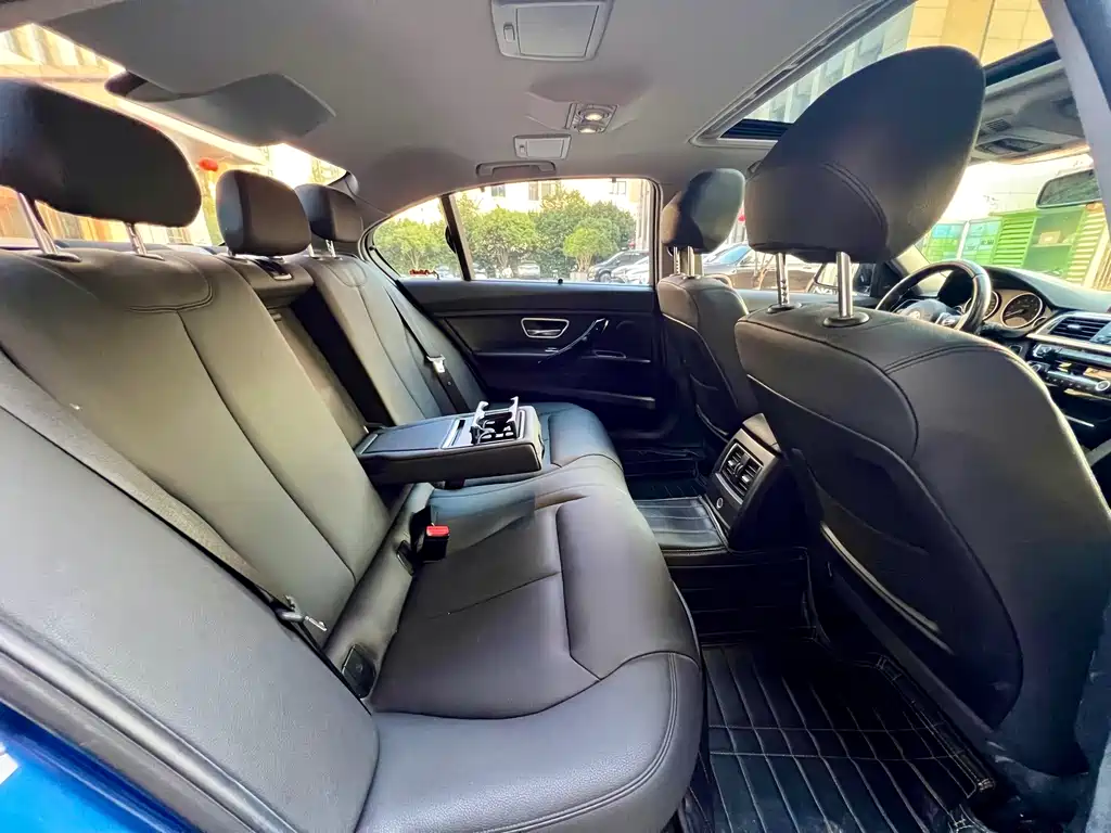 BMW 3 Series — миниатюра 22