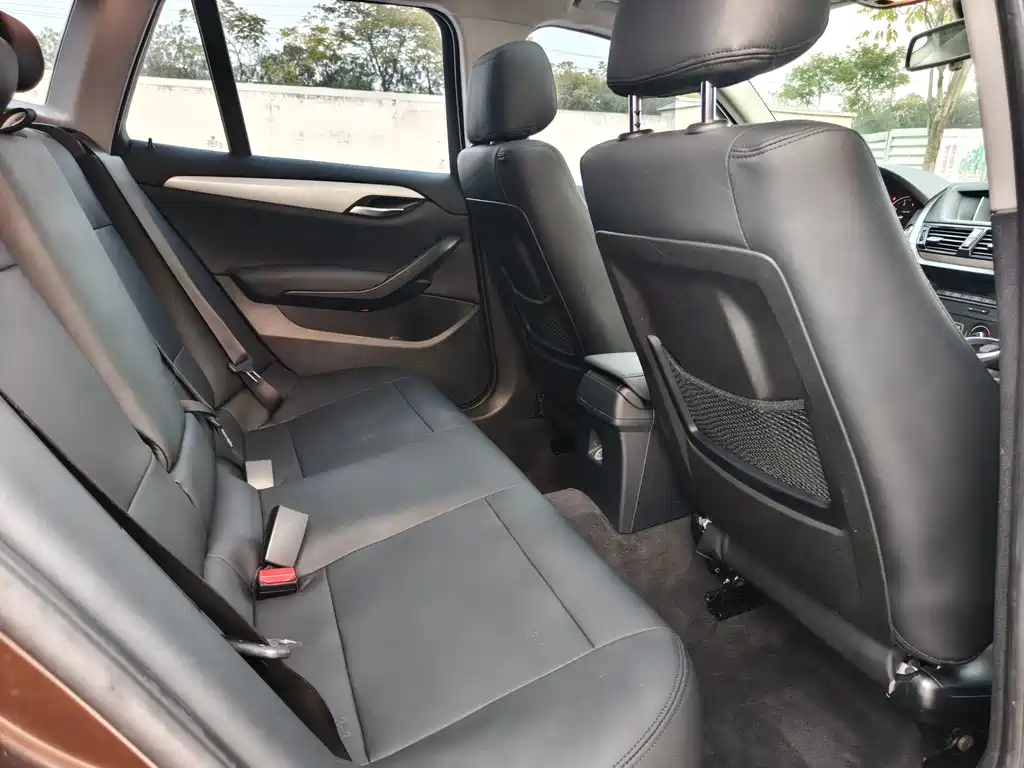 BMW X1 — миниатюра 15
