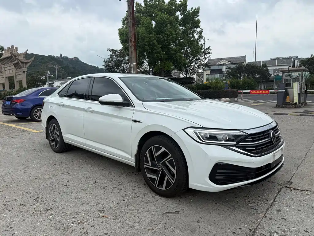 Volkswagen Sagitar — миниатюра 3
