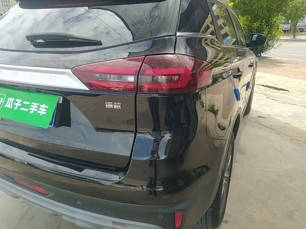 Geely Boyue — миниатюра 8