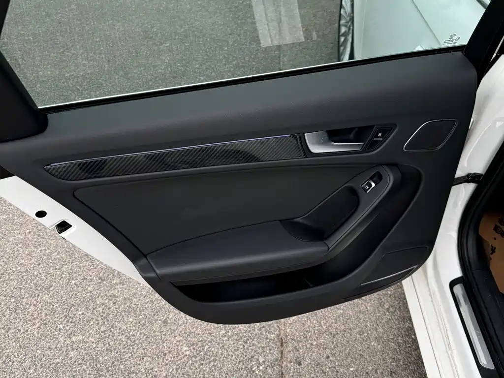 Audi A4L — миниатюра 7