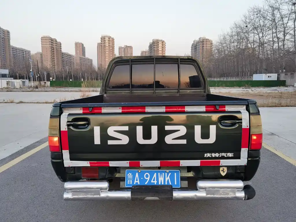 ISUZU PICKUP