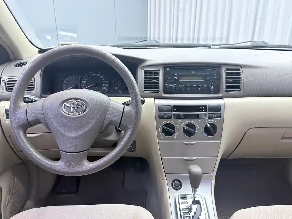 Toyota Corolla — миниатюра 14
