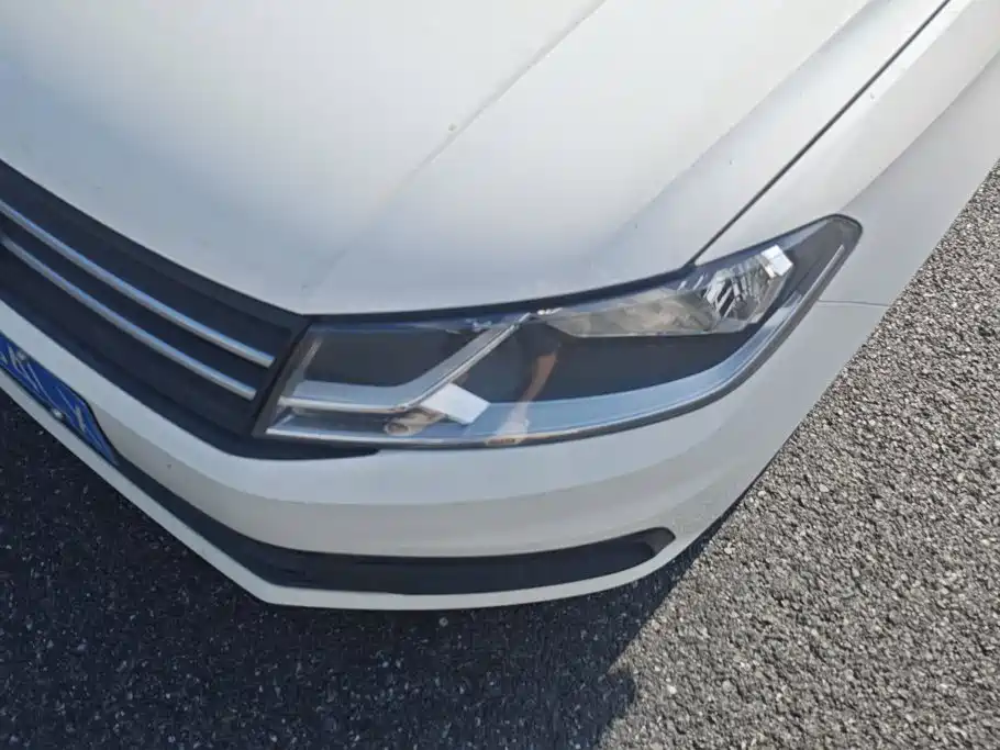 Volkswagen Santana — миниатюра 5