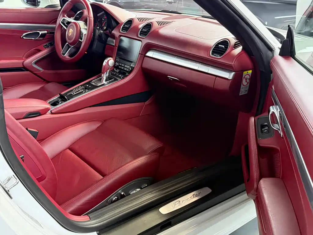 Porsche 718 2016 Boxster 2.0T