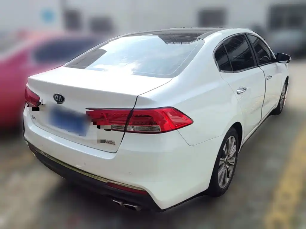 Kia K4 — миниатюра 10