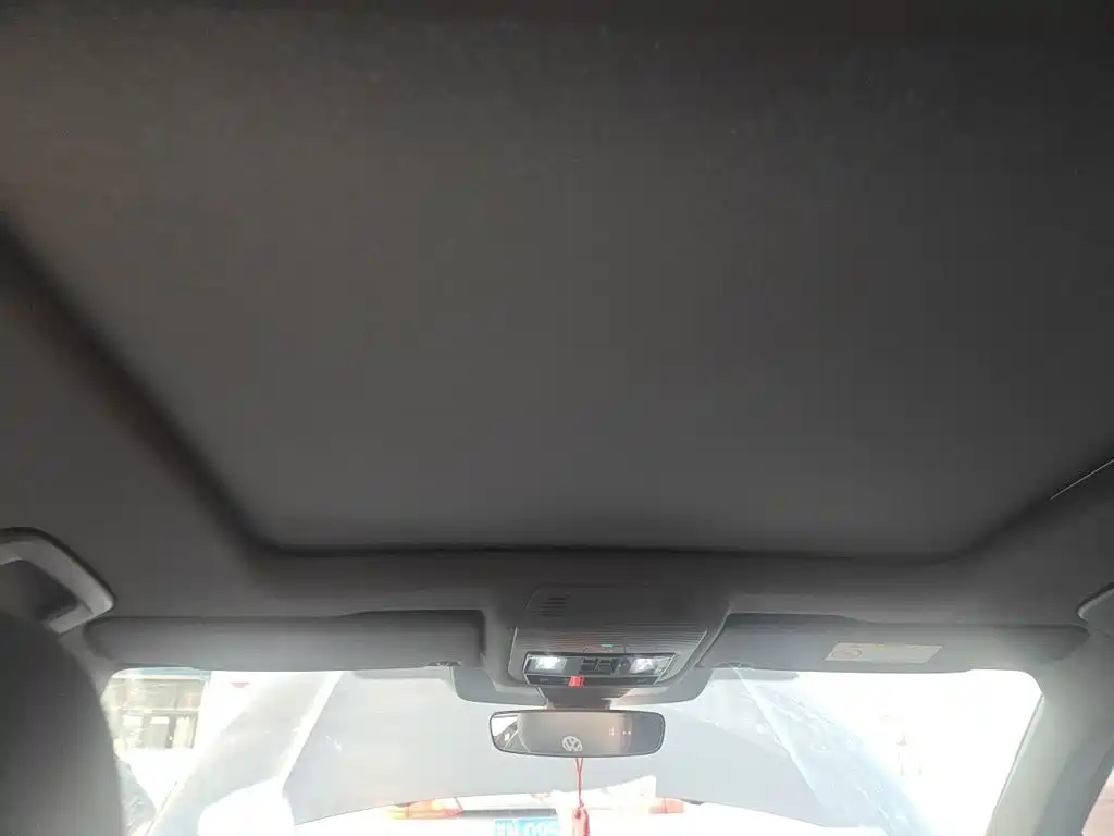 Volkswagen Tiguan L — миниатюра 19