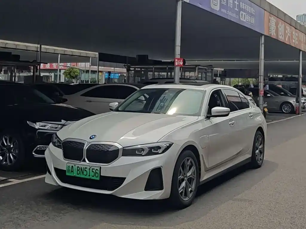 BMW i3 2025