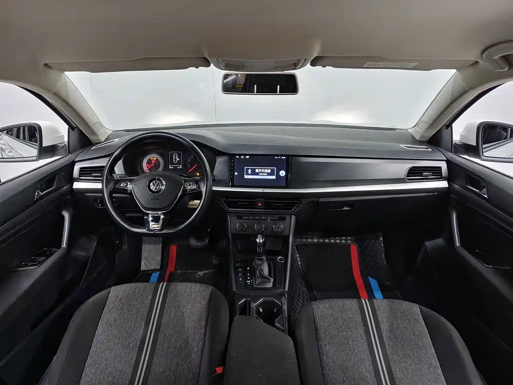 Volkswagen Lavida — миниатюра 13