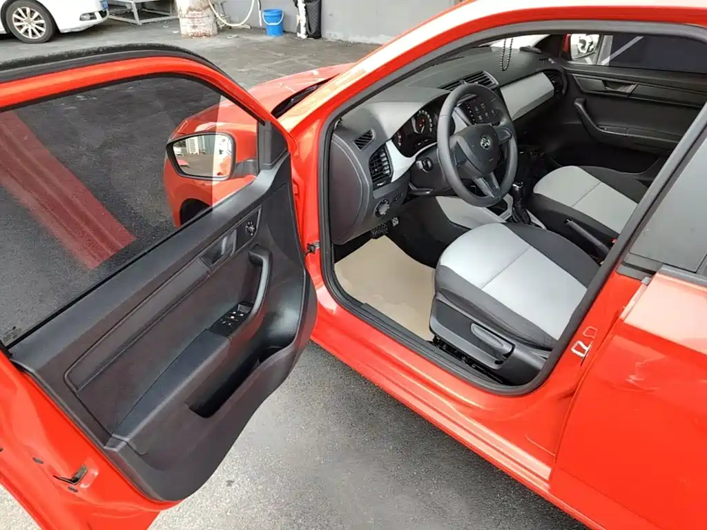 Skoda Fabia — миниатюра 16