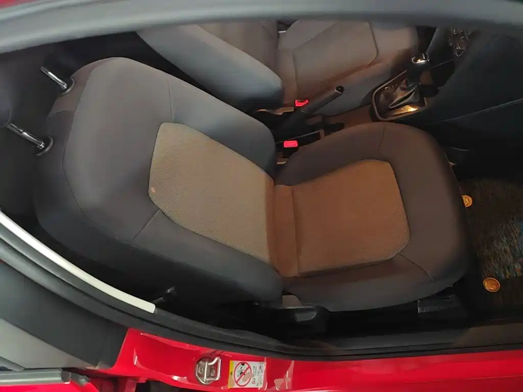 Skoda Rapid Spaceback — миниатюра 25