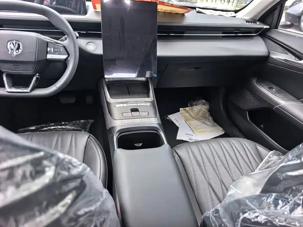 Changan Побег PHEV — миниатюра 7