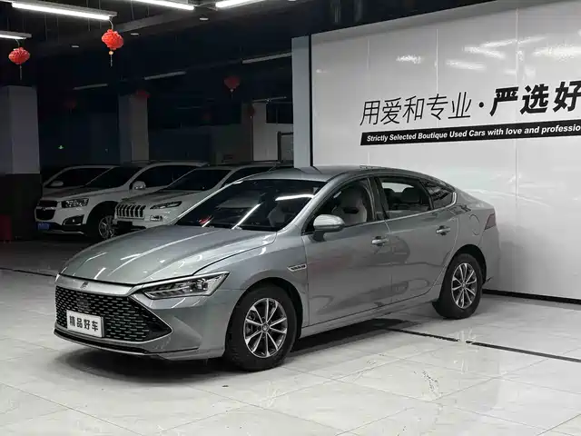 2023 BYD Qin