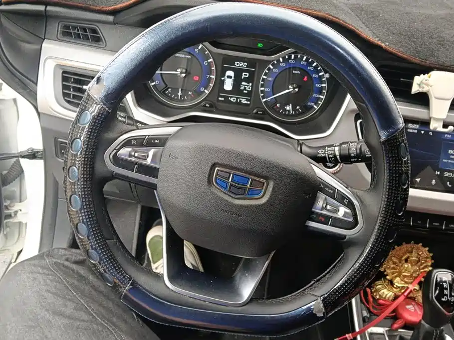 Geely Vision X3 — миниатюра 15