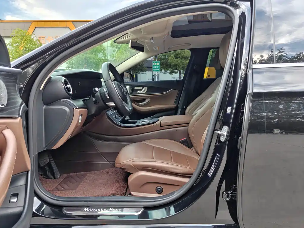 Mercedes-Benz E-Class E 2019 E 300 L Sport Luxury
