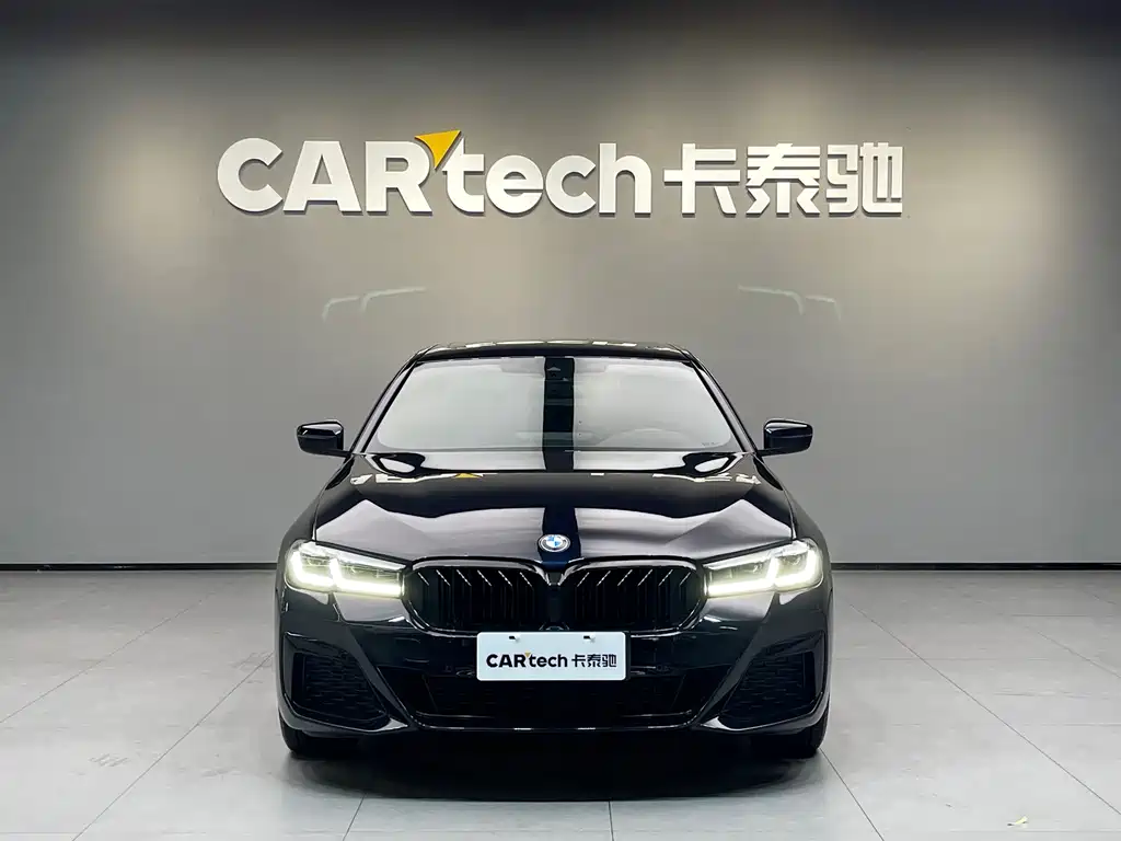 BMW 5 Series — миниатюра 2