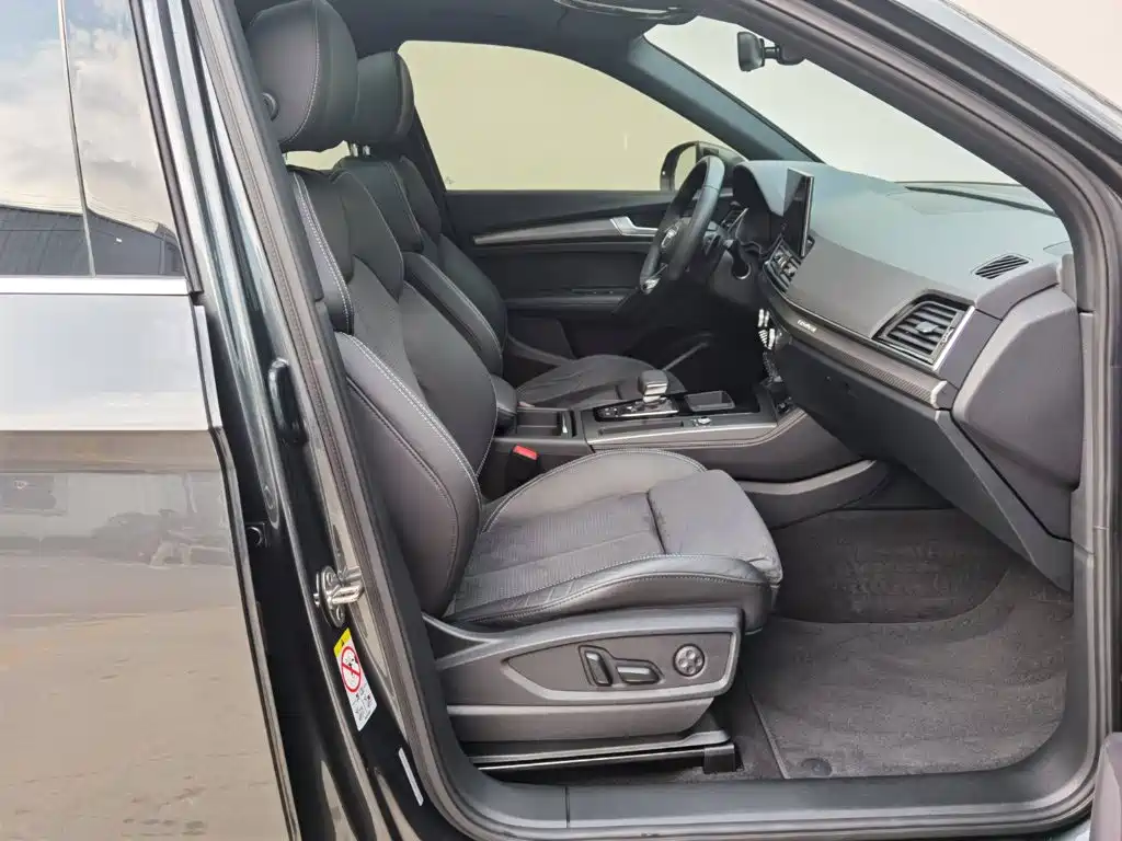 Audi Q5L Sportback — миниатюра 21