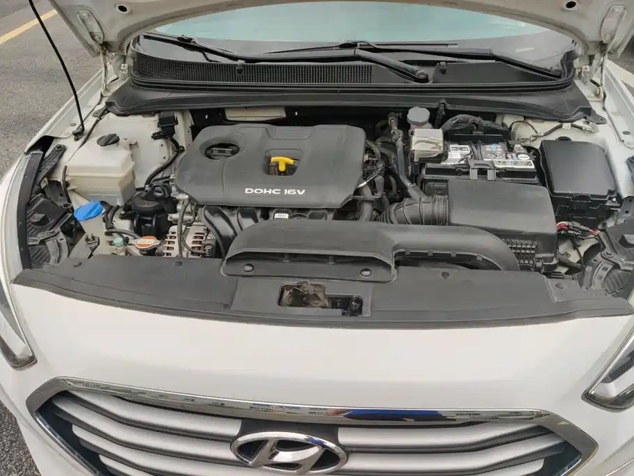Hyundai Mistra — миниатюра 10
