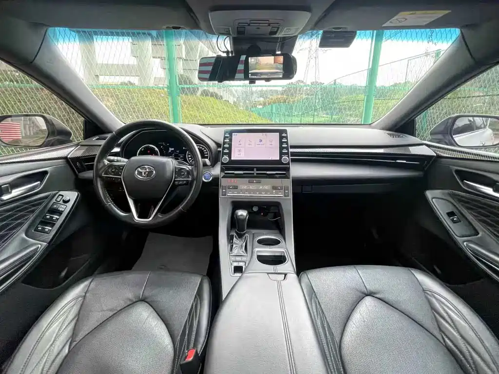 Toyota Avalon — миниатюра 9