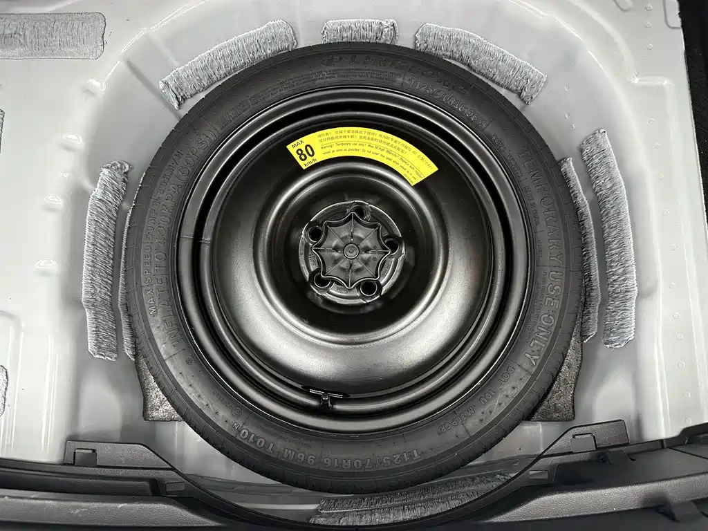Volkswagen Polo — миниатюра 17