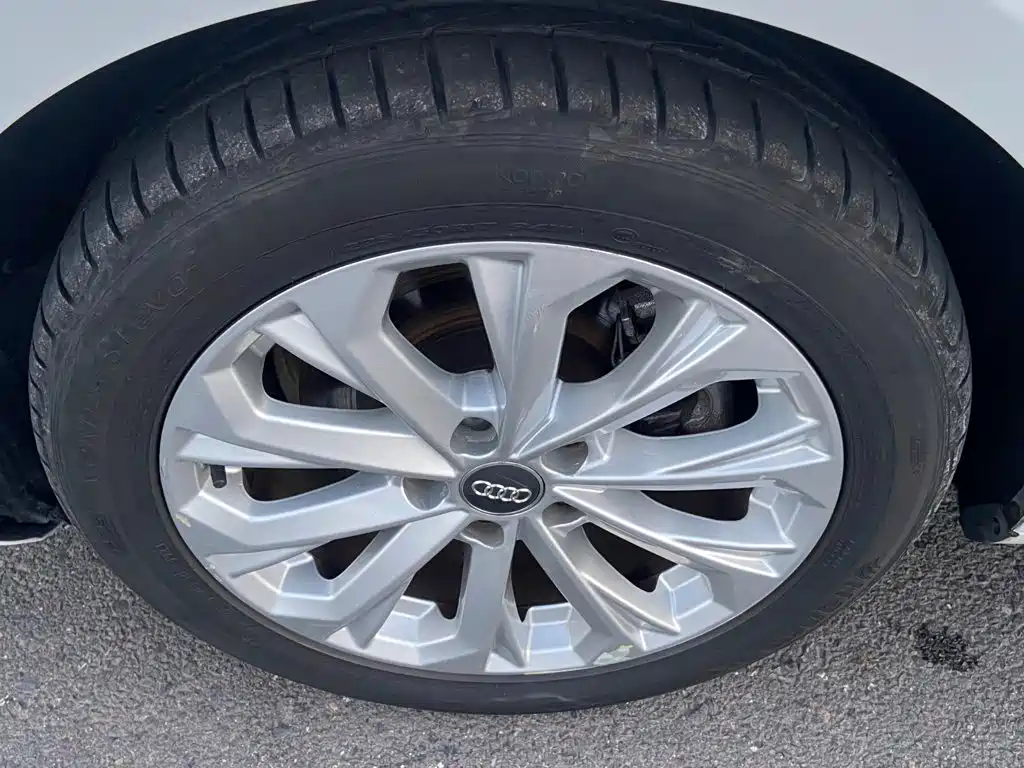 Audi A4L — миниатюра 17