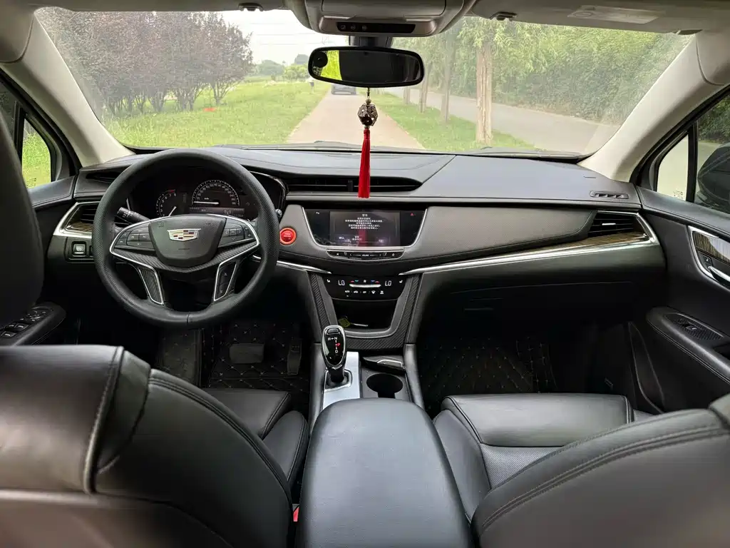 Cadillac XT5 — миниатюра 5