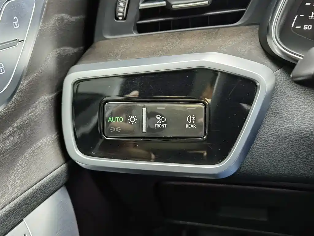 Audi A6L — миниатюра 21