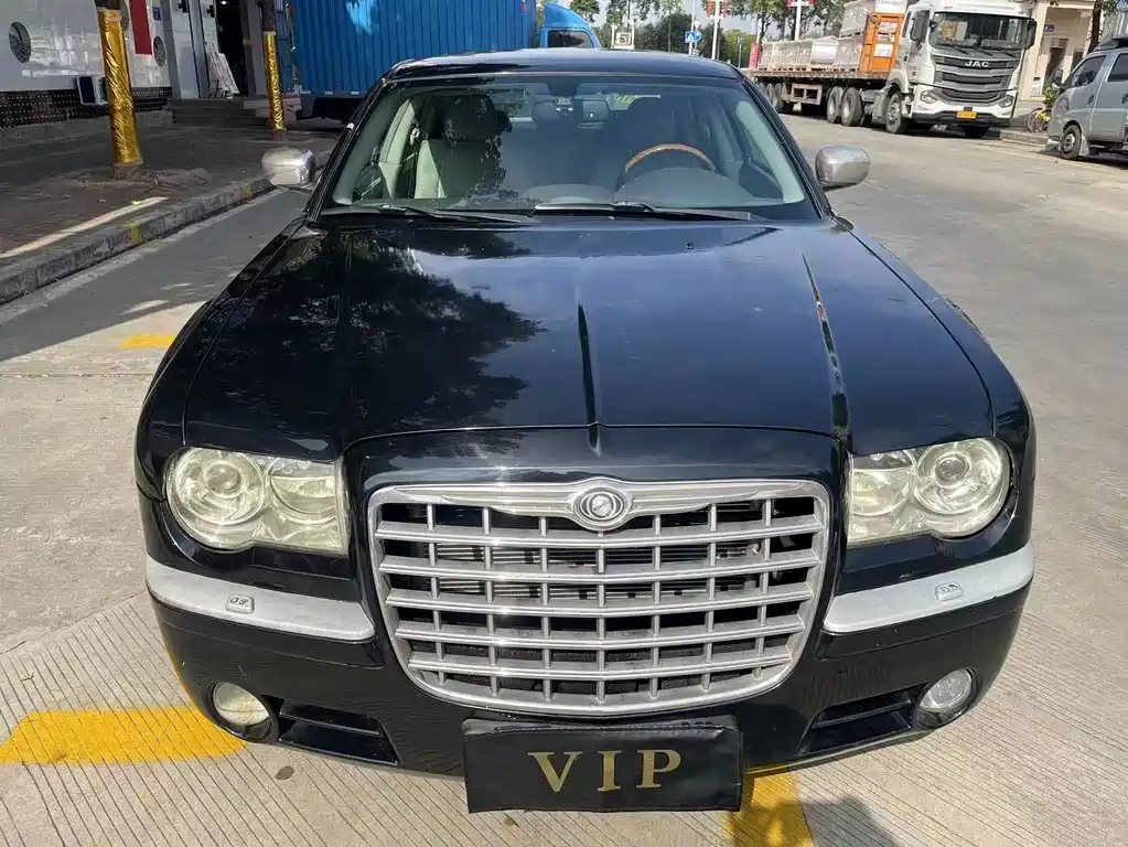 Chrysler 300C — миниатюра 2