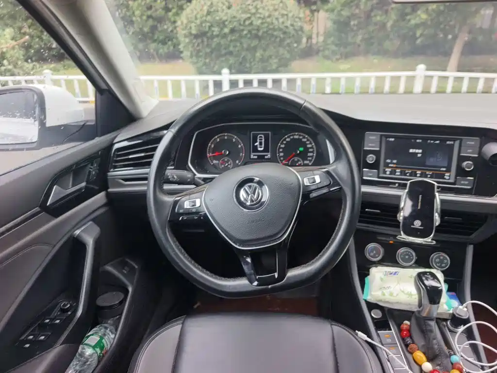 Volkswagen Sagitar — миниатюра 6
