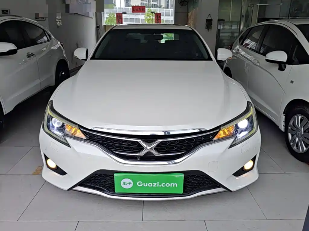 Toyota Reiz — миниатюра 3