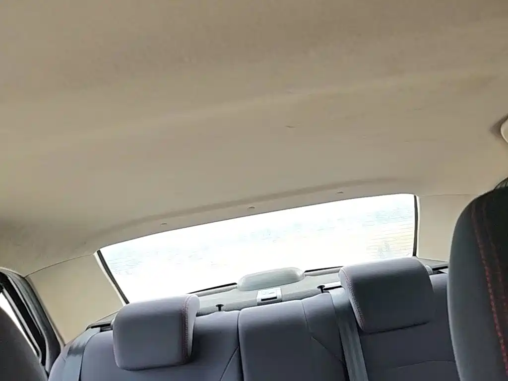 Geely King Kong — миниатюра 18