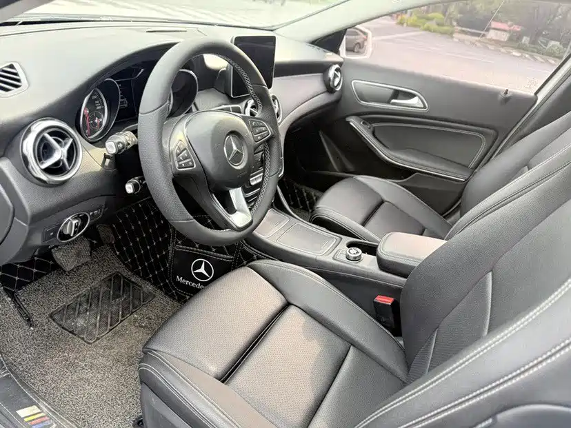 Mercedes-Benz GLA — миниатюра 8