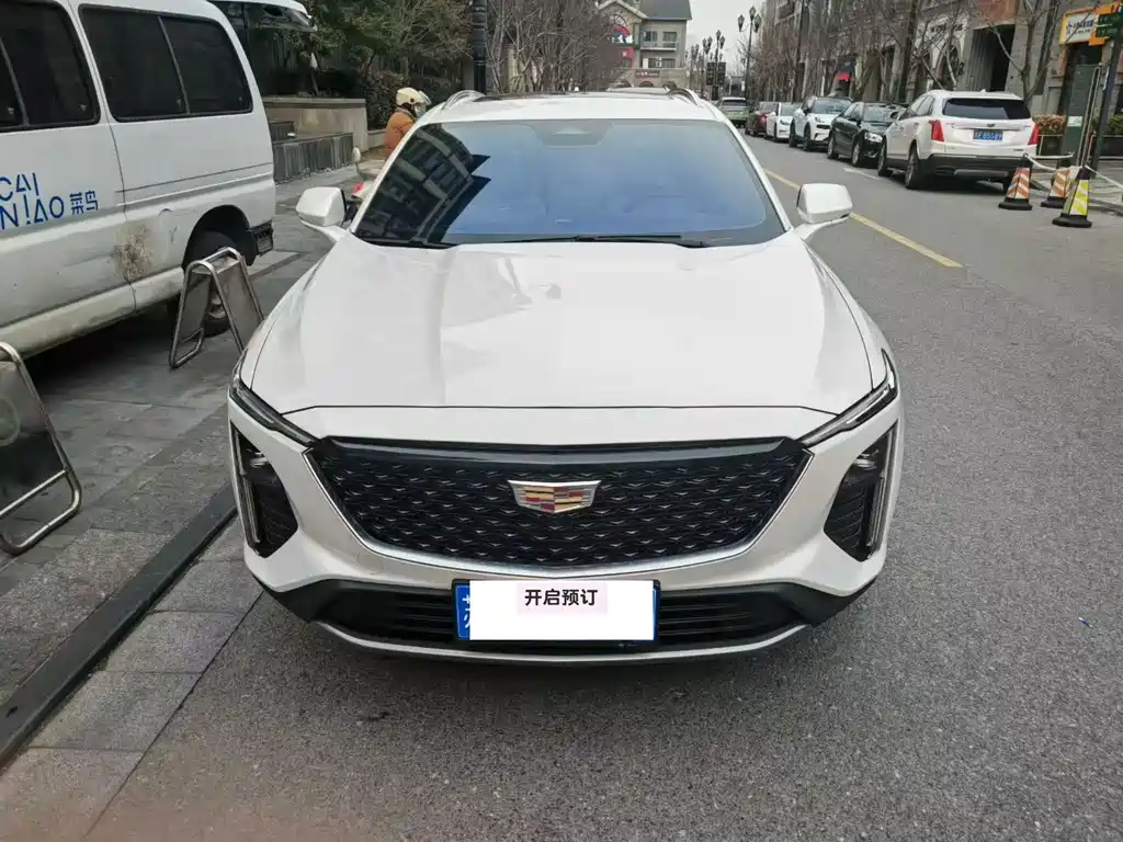 Cadillac GT4 2025