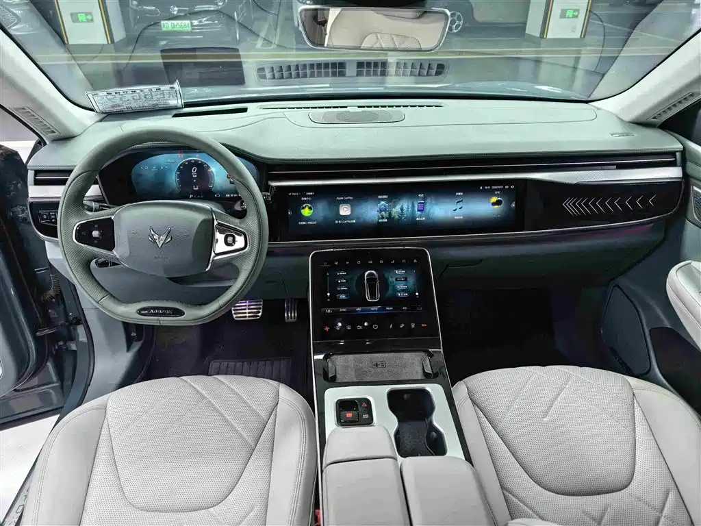 ARCFOX Alpha T — миниатюра 10