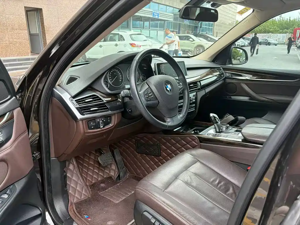BMW X5 (Import) — миниатюра 4