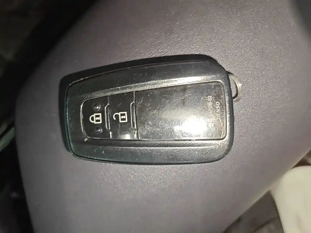Toyota IZOA — миниатюра 9