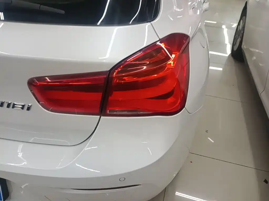 BMW 1 Series (Import) — миниатюра 8