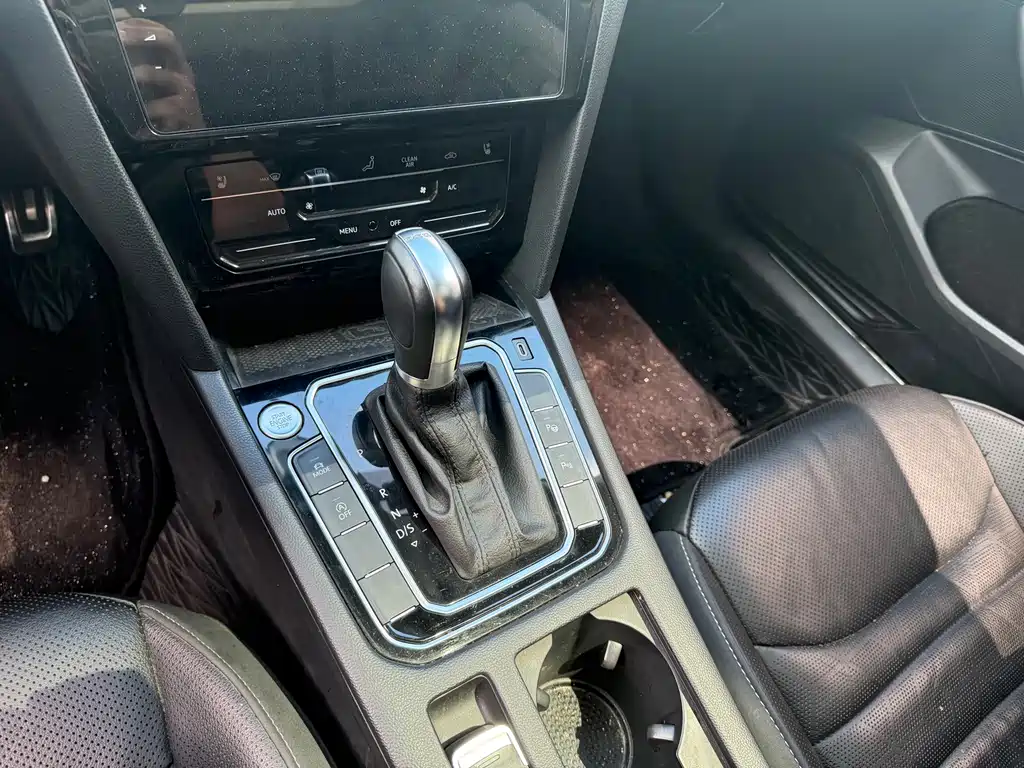 Volkswagen CC — миниатюра 8