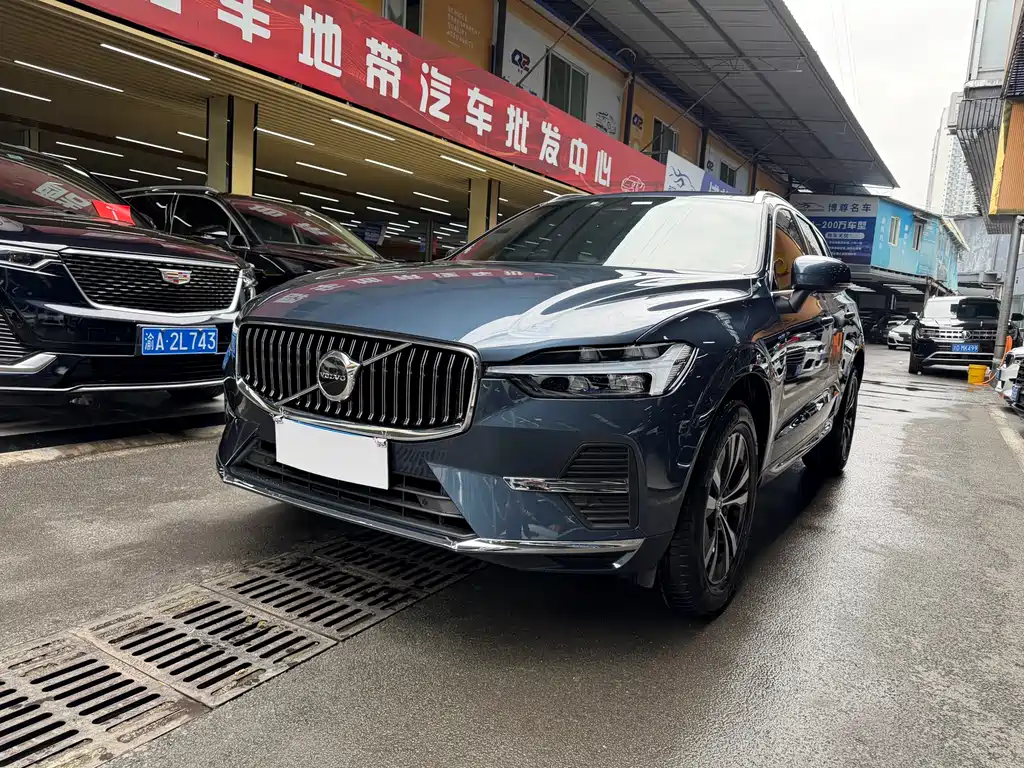 Volvo XC60 2022