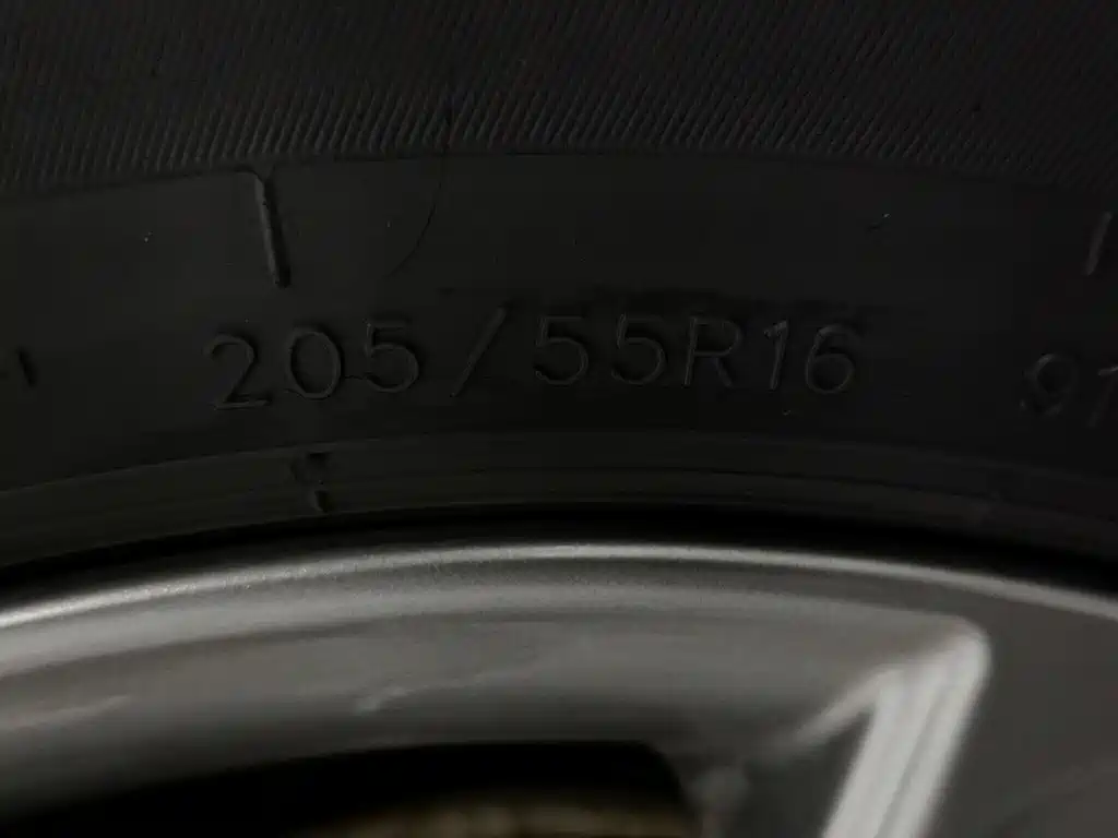 Geely Emgrand — миниатюра 24