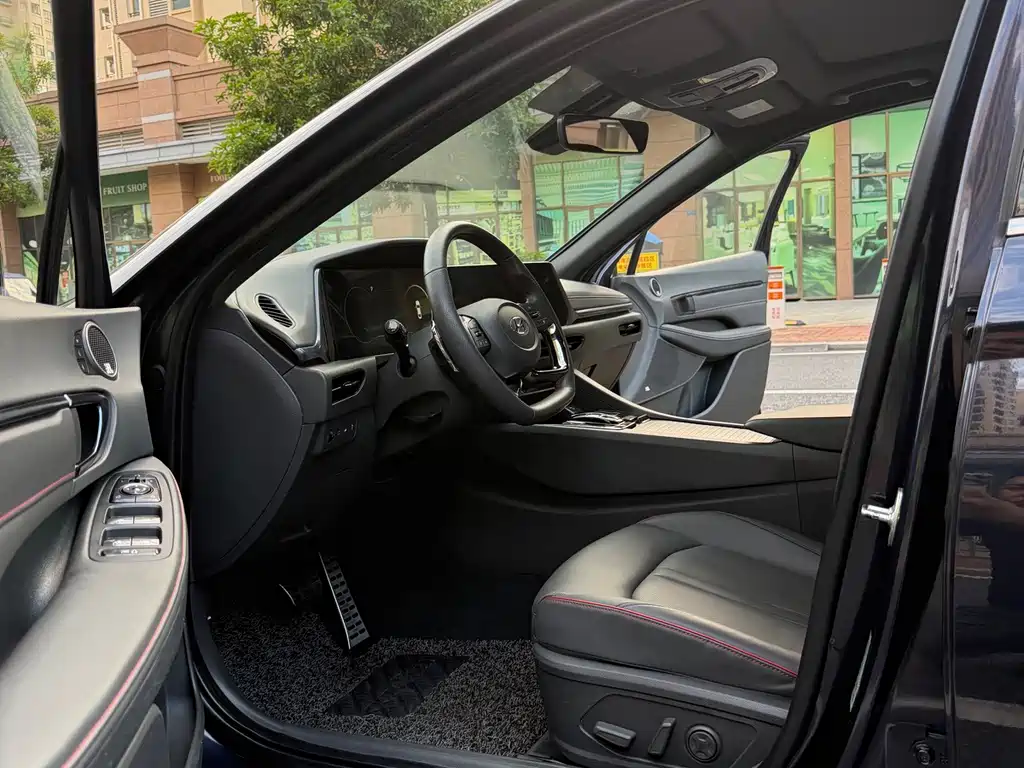Hyundai Sonata — миниатюра 7