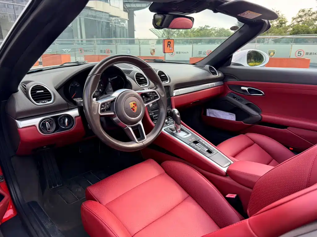 Porsche 718 2020 Boxster 2.0T