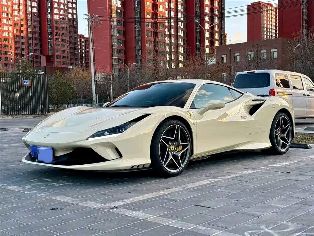 Ferrari F8 2023