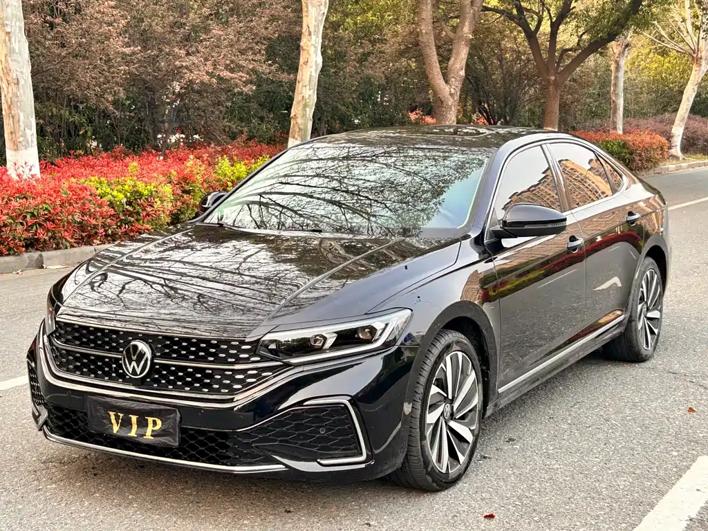 Volkswagen Passat 2022