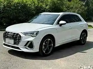 奥迪Q3 2022款 35 TFSI 时尚动感型 2022