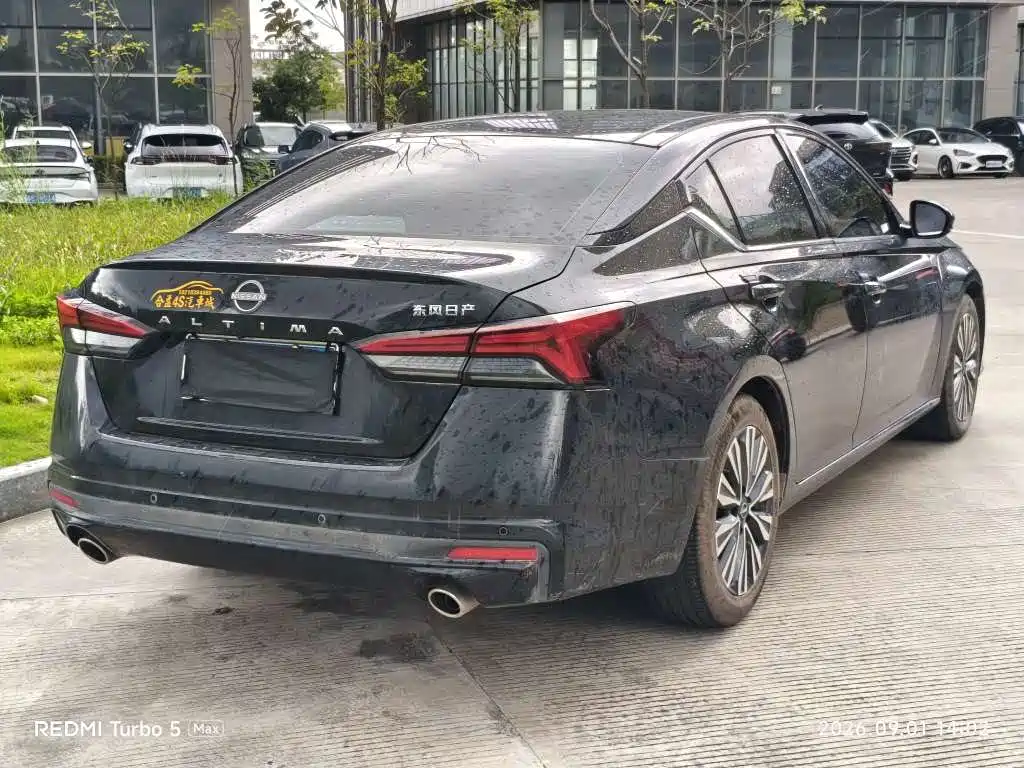 Nissan Teana — миниатюра 9