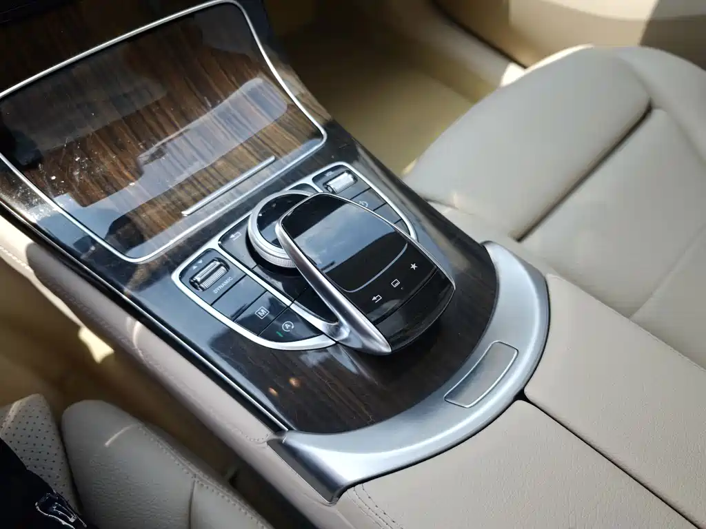 Mercedes-Benz GLC — миниатюра 11