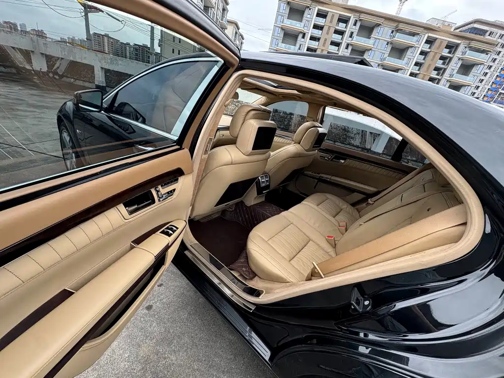 Mercedes-Benz S-Class — миниатюра 9