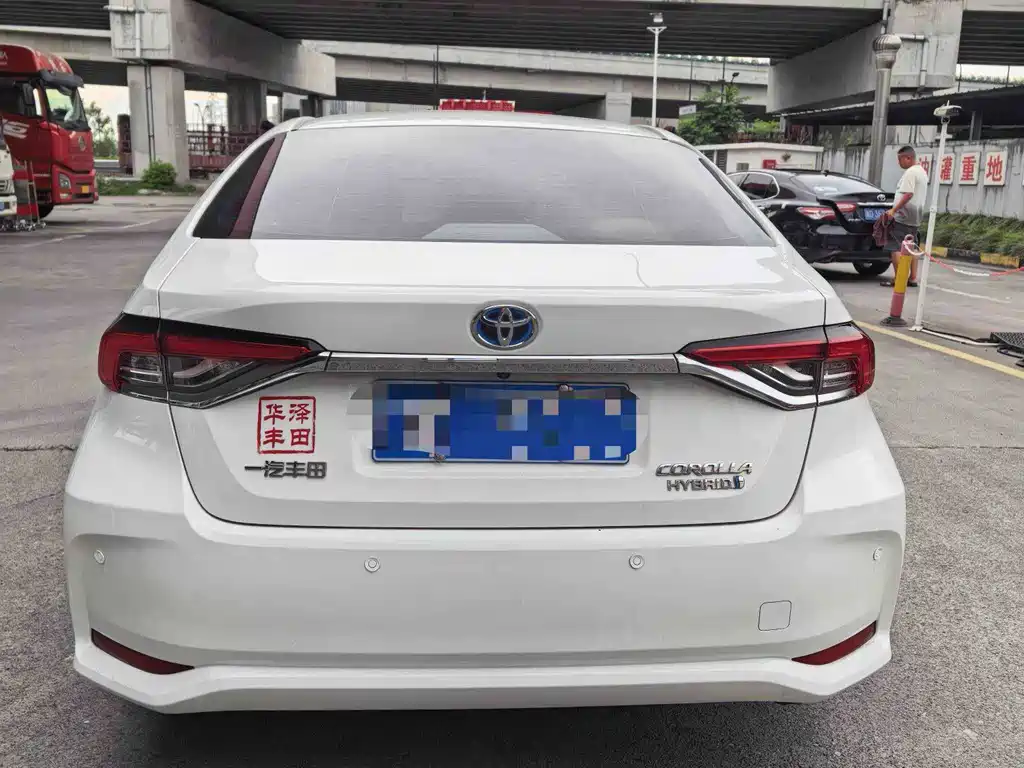 Toyota Corolla — миниатюра 6