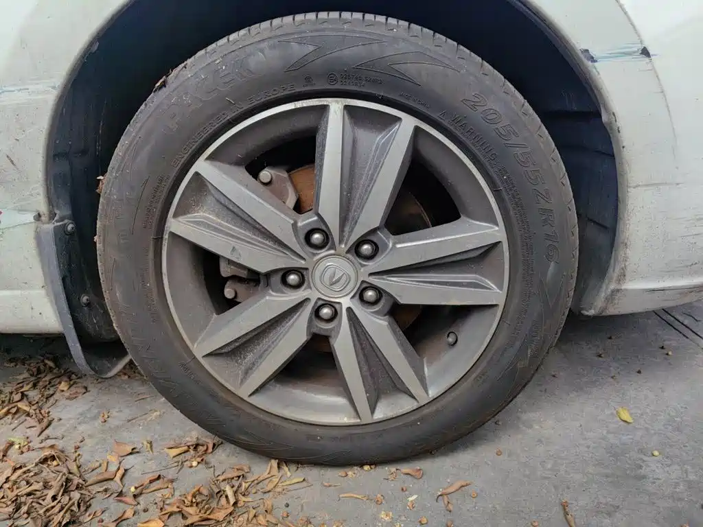 Changan Eado — миниатюра 8